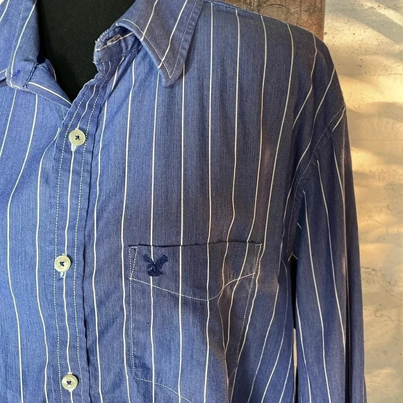 American eagle Blue white striped button down long sleeve shirt size XL - Picture 2 of 9